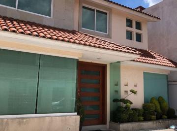 Casa de 3 habitaciones, Naucalpan de Juárez · Vendo Casa en Fraccionamiento Cerrado Residencial Lomas Verdes