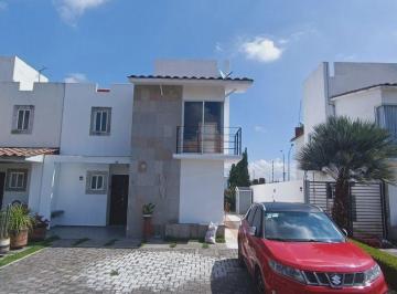 Casa en condominio de 3 habitaciones, Metepec · Casa en Privada con Club y Jardines en Foresta Metepec