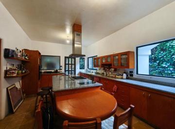 Casa · 471m² · 5 Recámaras · 2 Estacionamientos · Casa en Buenavista