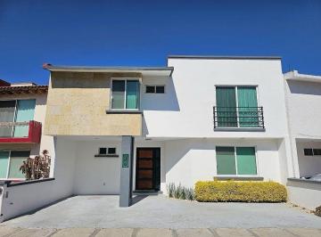 537c48fdec5badc33791dfb644fdbf9e43d2d00587d73295d8169ec372f2f98e · Casa en Condominio Centro Sur, Querétaro