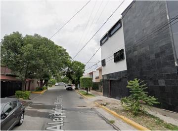 Casa de 4 habitaciones, Naucalpan de Juárez · Casa en Naucalpan Ciudad Satelite, Casa en Remate en Estado de México