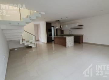 Casa · 163m² · 3 Recámaras · 2 Estacionamientos · Casa en Venta, 3 Recámaras, con Alberca, Altaria Residencial, Lomas III, Última, Inmediata
