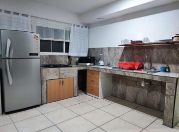 Casa de 3 habitaciones, León · Casa Amueblada en Renta – Pradera 1