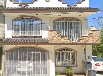 Casa de 4 habitaciones, Centro · Venta de Casa en Villahermosa, Tulipanes 225, Col Blancas Mariposas, Tabasco