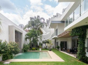 Casa de 4 habitaciones, Cuernavaca · Casa Moderna con Alberca y Vigilancia Junto a Averanda
