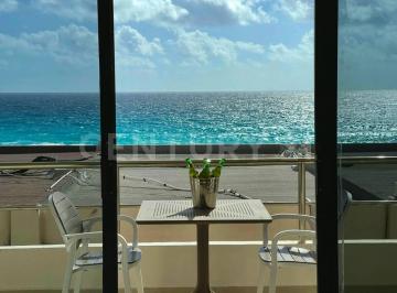 Departamento · 133m² · 2 Recámaras · 2 Estacionamientos · Departamento en Venta Frente Al Mar en Cancun Ofc2526