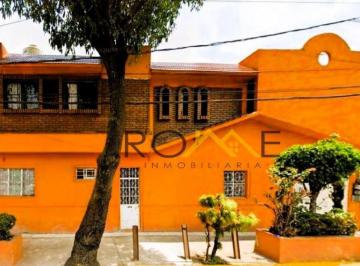 Casa de 4 habitaciones, Gustavo A. Madero · Casa en Gustavo A. Madero de Recuperacion bancaria.¡Gran Oportunidad!