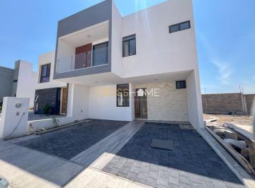 Casa de 4 habitaciones, Querétaro · Casa en Venta Cerca de El Mirador, Querétaro.