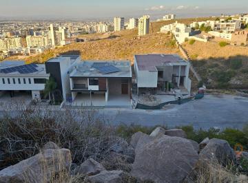 Terreno / Lote · 445m² · Terreno en Fracc. Club de Golf La Loma Slp con Vista Panorámica a La Ciudad