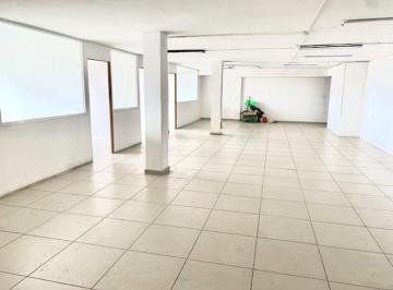 Bodega comercial de 3 habitaciones, Cuauhtémoc · Centro (Uruguay) Bodega 450 m², Montacarga, Áreas Abiertas, Vigilancia, Excelente Ubicación.