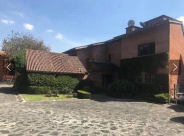 Casa en condominio en Venta de 5 habitaciones  · Casa con 708 m² de Terreno y 5 Recámaras en Venta, Cuajimalpa