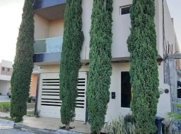 1 · Casa en Renta en Apodaca