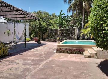 Casa de 1 habitación, Mérida · Casa en Renta Amueblada en El Centro de Mérida de 1 Habitación con Alberca