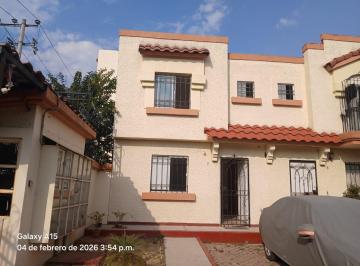 Casa · 75m² · 2 Recámaras · 1 Estacionamiento · Casa en Venta