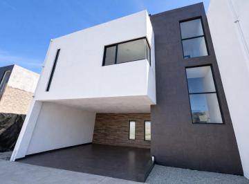 Casa · 215m² · 3 Recámaras · 2 Estacionamientos · Casa en Venta, en La Mesa, Tijuana B. C. - (4)