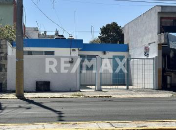 Casa · 108m² · 4 Recámaras · 2 Estacionamientos · Casa en Venta en Col. Jardines de San Manuel, Puebla - (4)