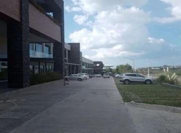 Local comercial , Zapopan · Local en Renta, a un Lado del Estadio Akron