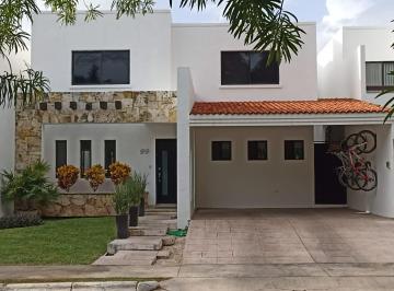 Casa de 3 habitaciones, Mérida · Hermosa Casa en Venta en Residencial Cocoyoles