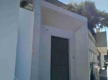 Casa · 400m² · 3 Recámaras · 6 Estacionamientos · Casa - Lomas de Tecamachalco
