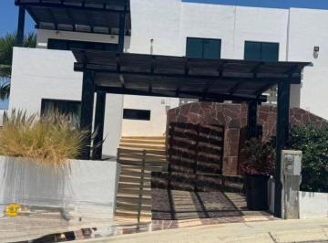 Casa de 3 habitaciones, Los Cabos · Casa con 3 Recámaras en Renta en Los Cabos