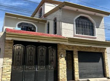 Casa de 4 habitaciones, San Pedro Tlaquepaque · Se Vende Casa Excelentes Condiciones en Las Juntas Tlaquepaque