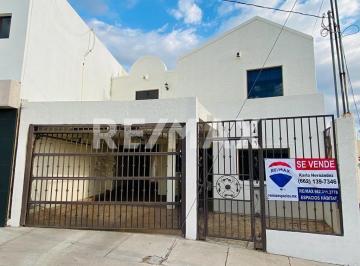 Casa · 286m² · 3 Recámaras · 1 Estacionamiento · Casa en Venta de Dos Plantas en Fraccionamiento Perisur de Hermosillo, Sonora.