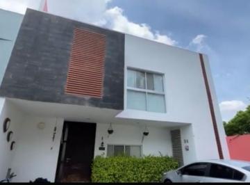Casa de 3 habitaciones, Zapopan · Casa en Venta, Condominio Santillana Parque Residencial II, Zapopan | Rcv - 2314