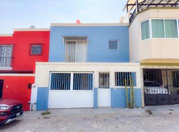 056347521fdbcd675eae56309c7af65898bd0814a19c9fecbb77695cddcf1bae · Casa en Venta en Fraccionamiento Alhóndiga