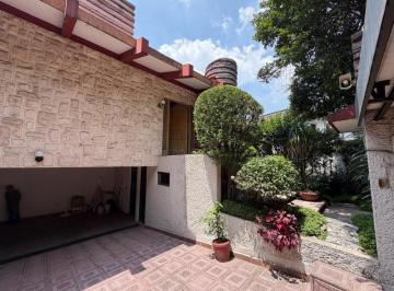 Casa en Venta en Bosques de las Lomas · Casa en Venta en Bosques de Las Lomas