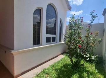 Casa de 2 habitaciones, Saltillo · Casa Amueblada en Renta Portal de Aragon