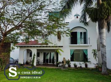 Casa de 4 habitaciones, Cuautla · Excelente Casa en Venta Ubicada en El Centro de Cuautla