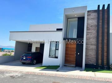 Casa de 3 habitaciones, El Marqués · Venta Casa Frente a Parque en Zibatá con Terraza y Estudio Rah3019