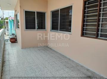 Casa · 4 Recámaras · 1 Estacionamiento · Casa Amueblada en Renta en Centro, Tuxpan, Ver.