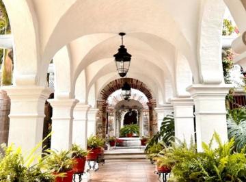 Casa de 4 habitaciones, Cuernavaca · Hermosa, Lujosa y Exclusiva Casa en Venta