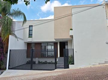 Casa de 4 habitaciones, Xalapa · Casa Nueva en Venta Cerca de Torre Ánimas, Xalapa de 3 Recamaras Mas Estudio.