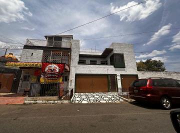 Casa de 7 habitaciones, Guadalajara · Ideal Para Habitar o Hacer Negocio