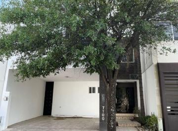 Casa de 3 habitaciones, Monterrey · Casa en Renta en Cumbres Providencia en Monterrey, Nuevo León