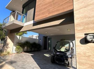 Casa de 3 habitaciones, Santiago · Venta Casa Fracc Privado, Santiago N. L.