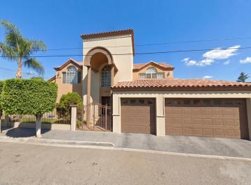 Casa de 5 habitaciones, Tijuana · Venta de Casa en Colonia El Paraiso Tijuana Baja California