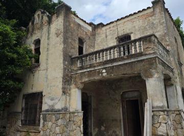 Casa de 3 habitaciones, Mérida · Casa Para Remodelar a Una Cuadra de Paseo de Montejo