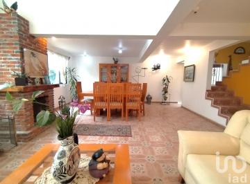 Casa · 260m² · 3 Recámaras · Casa en Venta en San Miguel Ajusco, Tlalpan - Cesión de Derechos