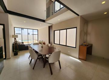 Casa · 183m² · 3 Recámaras · 2 Estacionamientos · Casa con Recamara en Planta Baja Merida Cholul