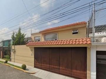 Casa de 4 habitaciones, Toluca · Casa en Venta en Morelos Primera Sección Toluca de Lerdo