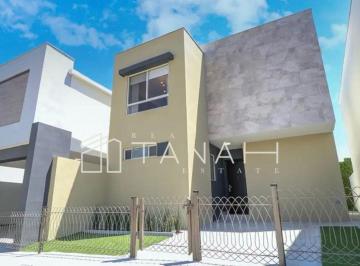 Casa de 3 habitaciones, Saltillo · Casa con Recámara en Planta Baja en Venta Al Oriente de Saltillo en Cantabria Residencial