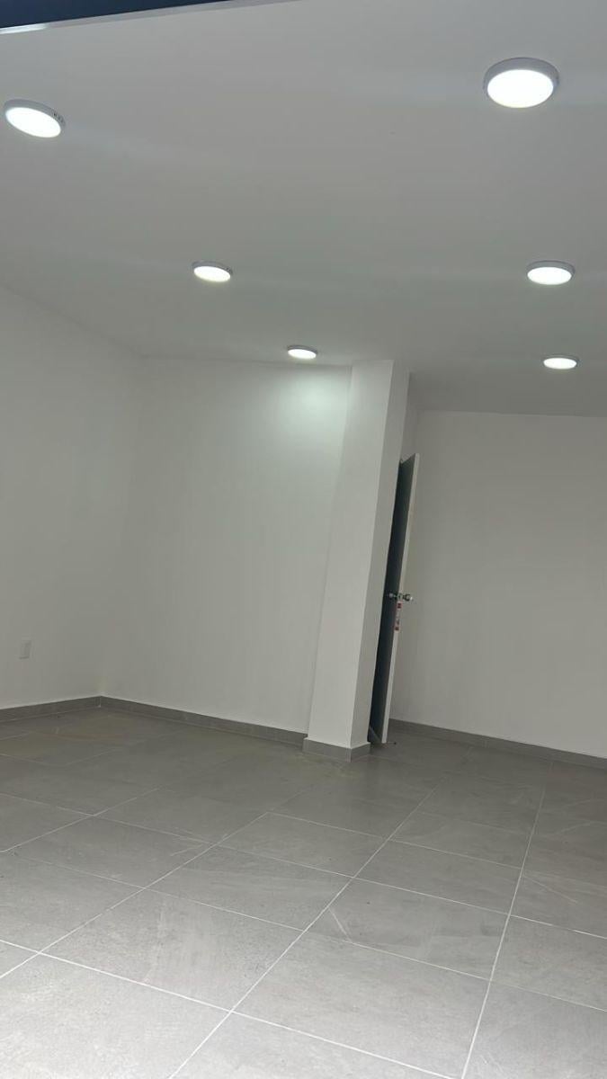 Commercial Space for Rent on Vicente Santa María, Ventura Puente – No Food Business Allowed, High-Traffic Area, Half Bathroom