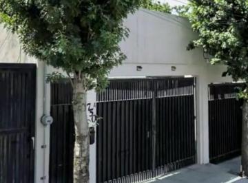 Casa · 220m² · Casa - Lomas del Valle