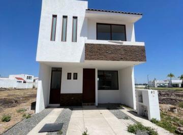 Casa en condominio · 150m² · 3 Recámaras · 2 Estacionamientos · Ciudad Maderas Casa con Doble Altura Ciudad Maderas