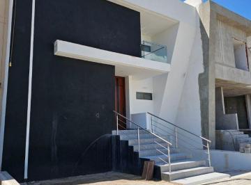 Casa en condominio de 4 habitaciones, Pachuca · Venta Casa 4 Niv. 4 Rec. con Baño, Jardín Residencial La Cartuja Pachuca