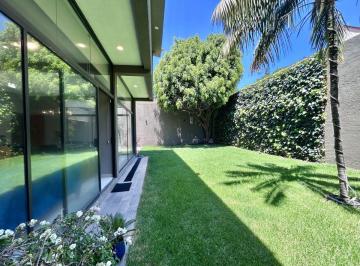 Casa de 3 habitaciones, Huixquilucan · Casa con Jardín y Terraza en Venta en Lomas de La Herradura