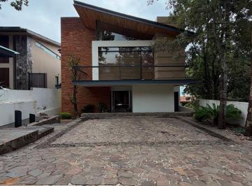 Casa · 340m² · 3 Recámaras · 3 Estacionamientos - Beli Real Estate · Casa Amueblada en Renta Club de Golf Altozano